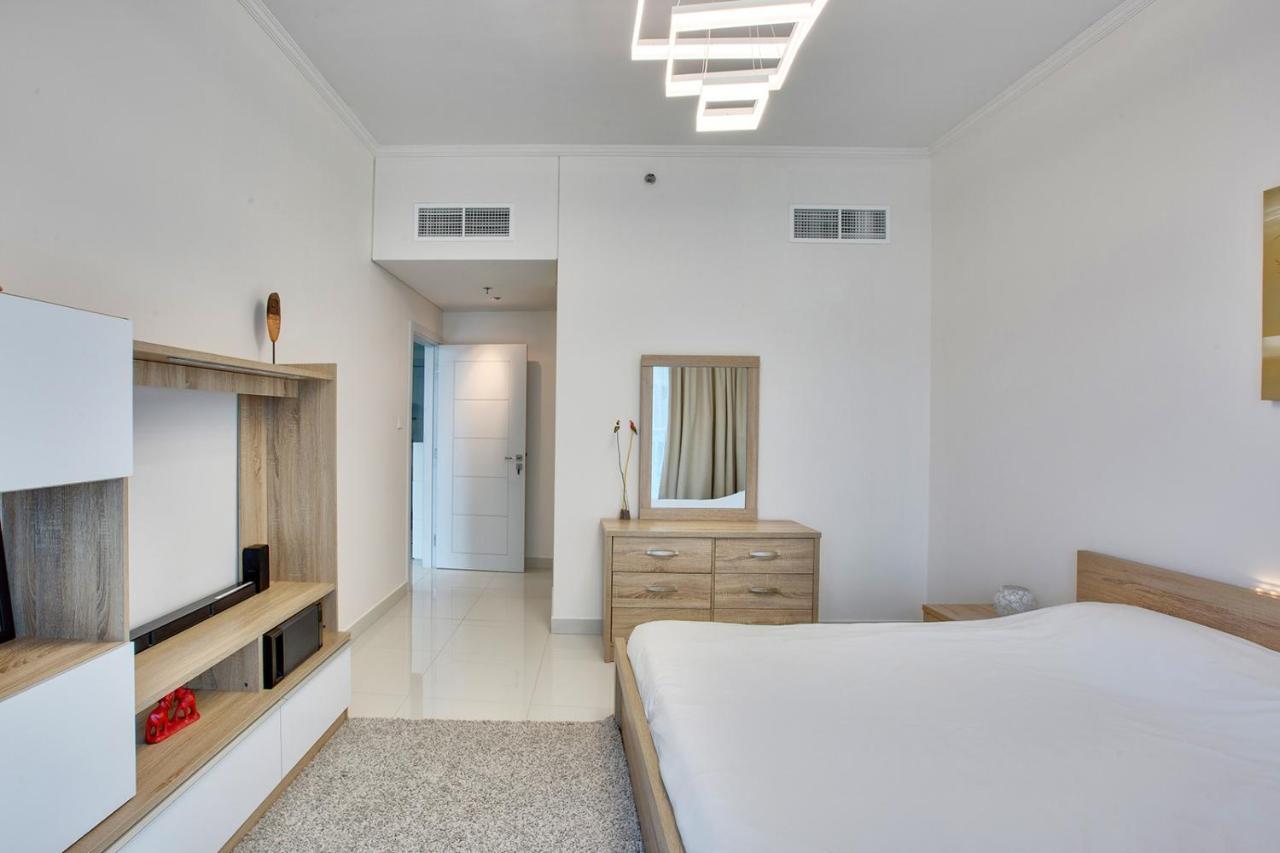 Ultra Modern 1Bd In Damac Heights Marina Apartment Dubai Exterior photo